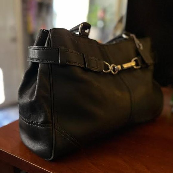 Coach Handbags - ⬇️PD⬇️COACH Black Leather Hampton Carryall Shoulder Bag